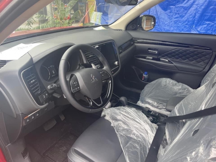 mitsubishi-outlander-2022-3