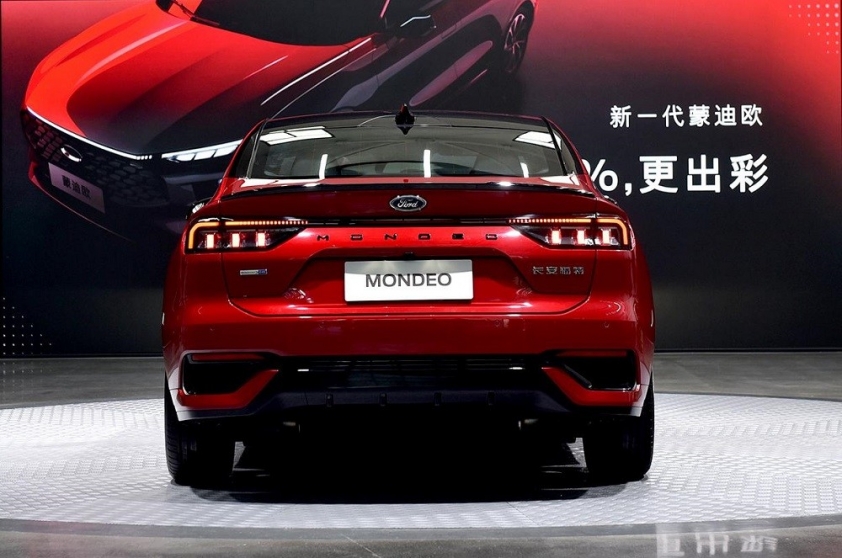 ford-mondeo-st-line-6