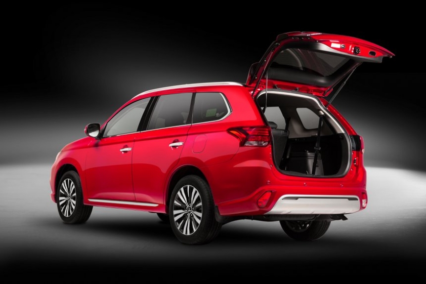 mitsubishi-outlander-2022-5