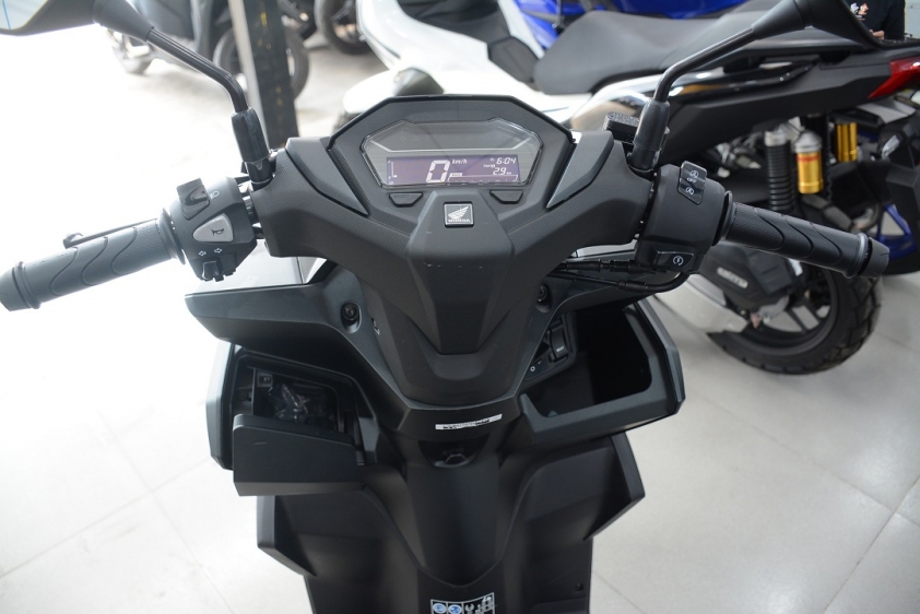 honda-vario-160-4