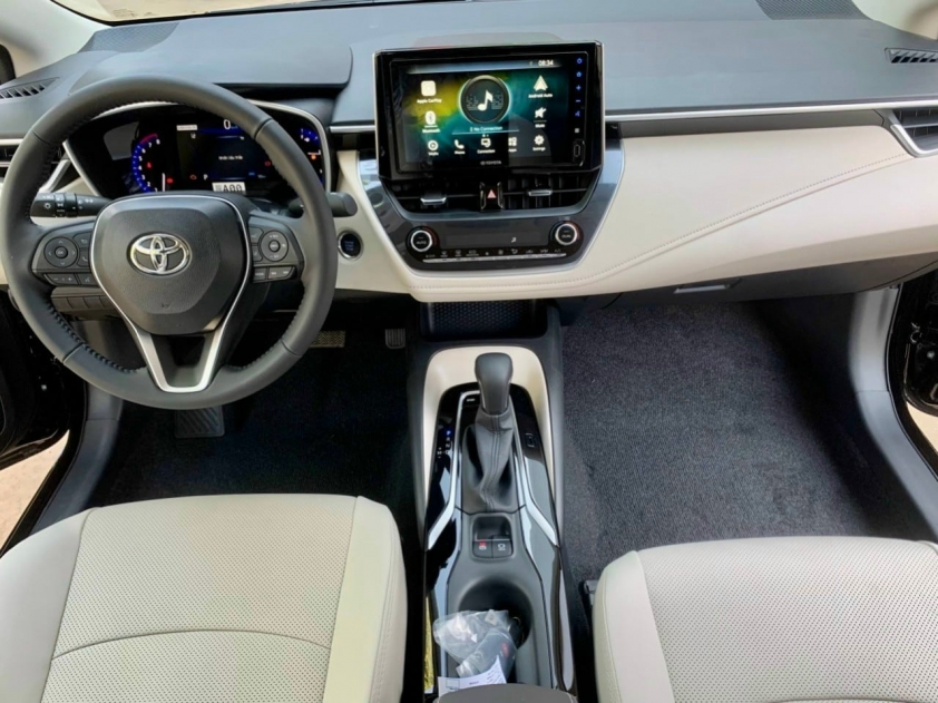 toyota-corolla-altis-2022-10