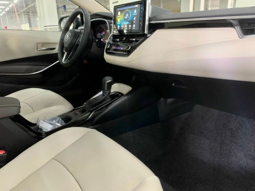 toyota-corolla-altis-2022-11