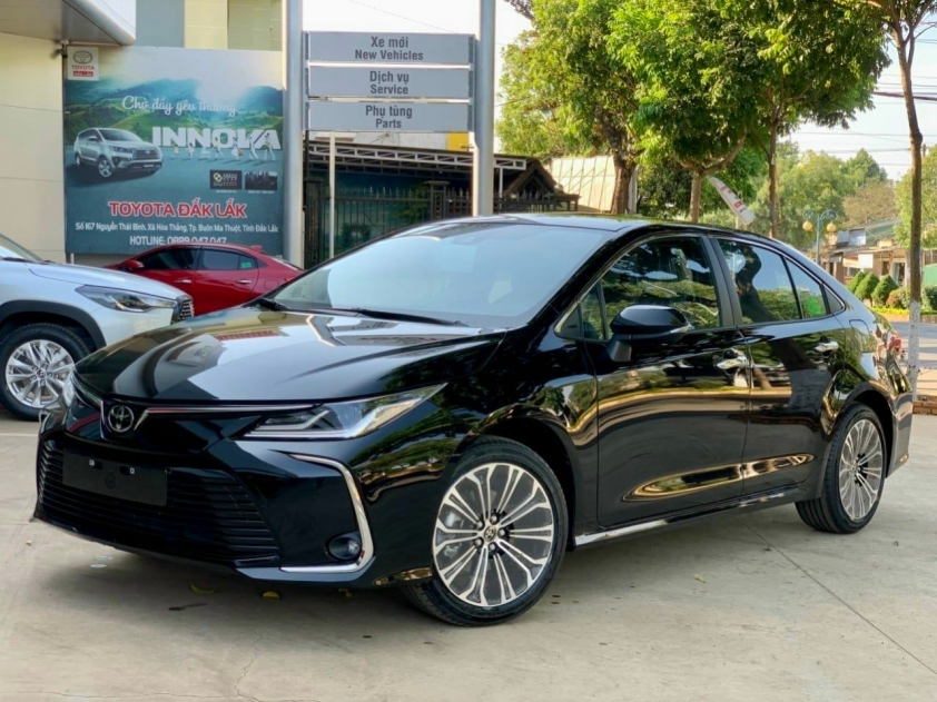 toyota-corolla-altis-2022-2