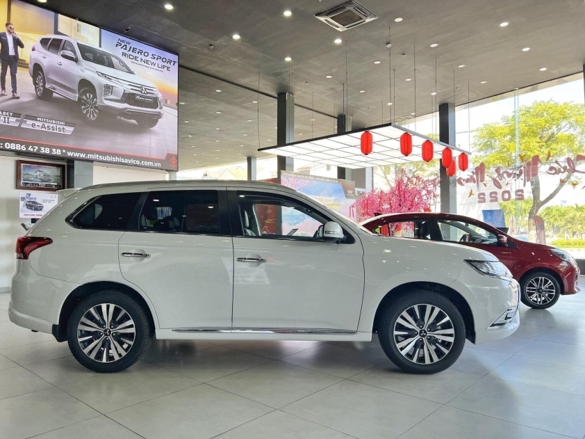 Đối thủ của CX-5, CR-V chính thức về đại lý, nhiều ưu đãi hấp dẫn 117572