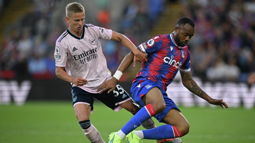 Tan binh Arsenal toa sang trong ngay khai man Ngoai hang Anh