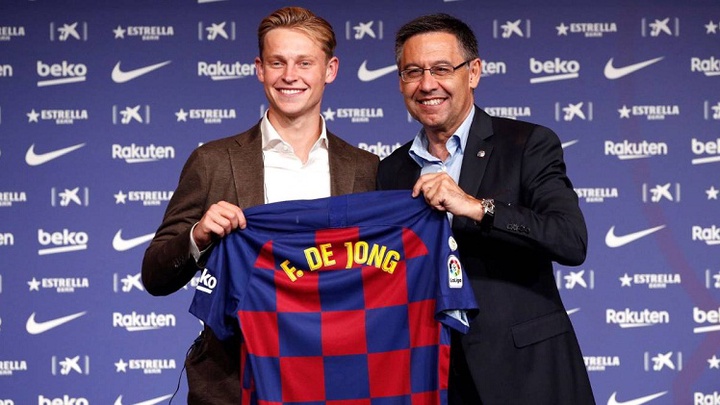 Fan Barca 'có mới nới cũ', De Jong ra đi trong 'cay đắng' 169780