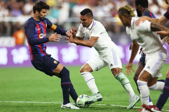 Chủ tịch Perez phát biểu bất ngờ về Barca trước thềm La Liga khởi tranh 171229