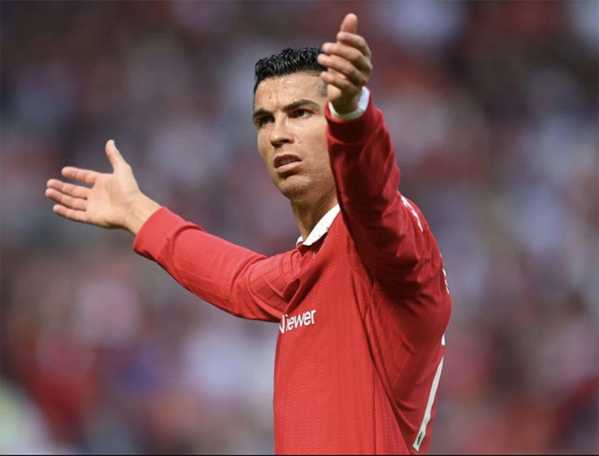 Ronaldo phá vỡ sự im lặng, yêu cầu MU tức tốc hành động để cứu đội bóng 172404