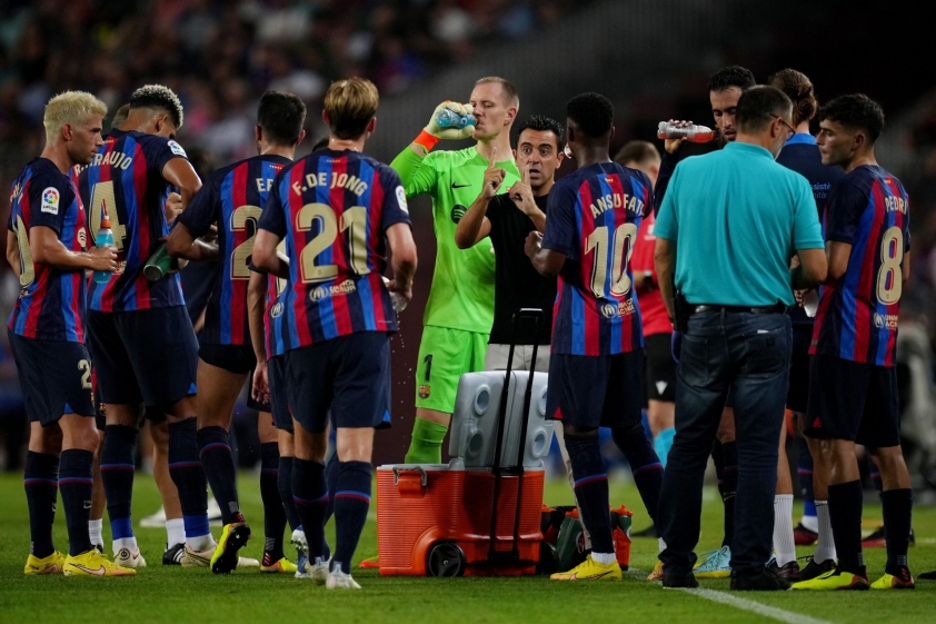 Barcelona đã có màn khởi đầu khá chật vật dù cho các tân binh gần như được trao cơ hội đầy đủ. Ảnh: internet