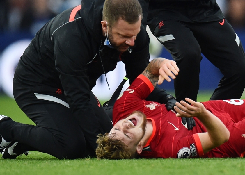 Liverpool: Khán đài Anfield 'đóng băng' cũng là lúc ngọn lửa bị dập tắt 176504