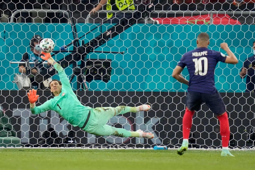 PSG trao Messi đặc quyền lớn, Mbappe nên 'biết thân biết phận' 176632