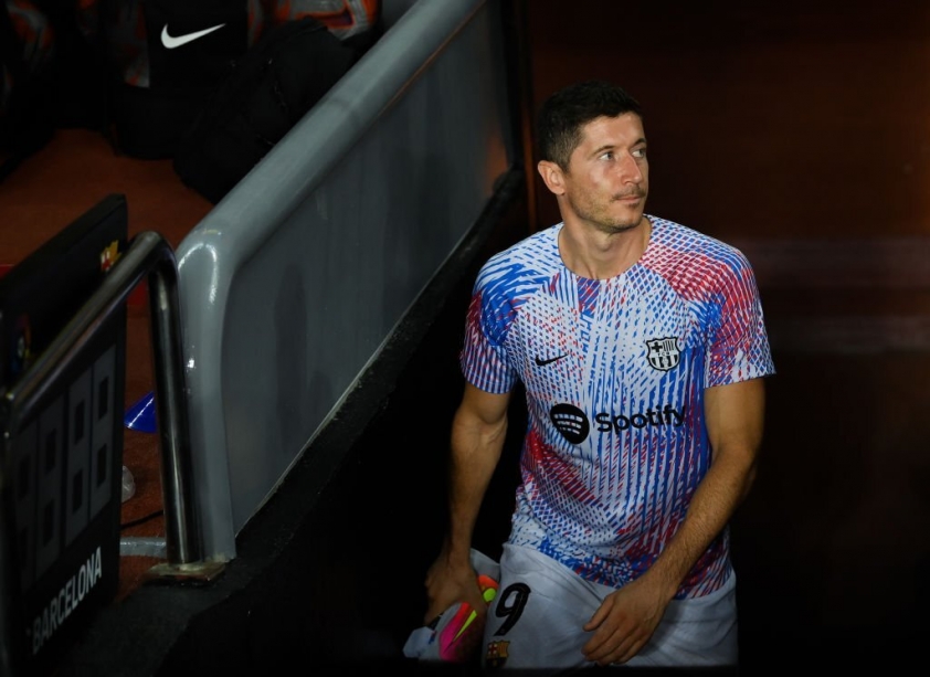 Barca chốt tân binh cuối cùng: Giá cao hơn cả Lewandowski? 178213