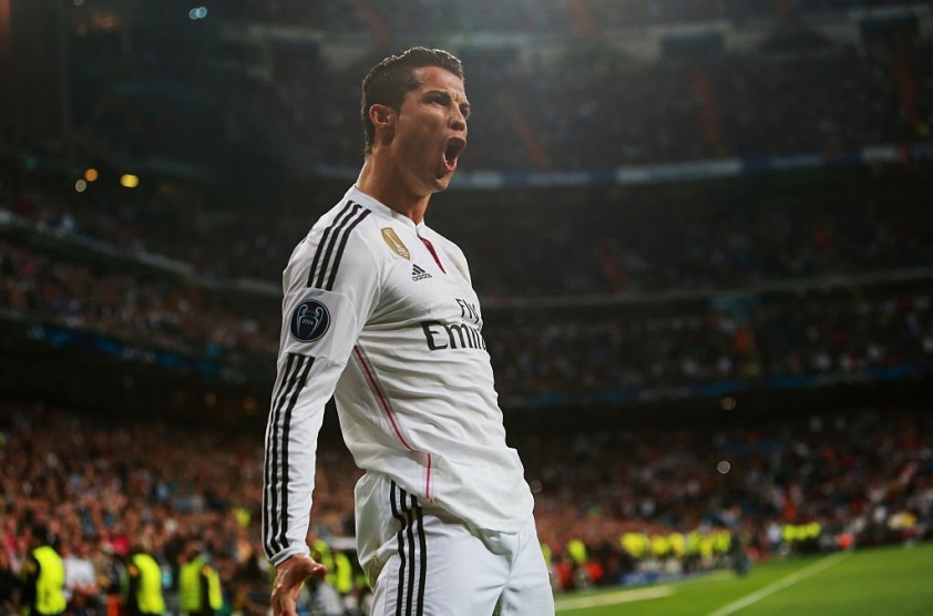 Thua xa Messi thế này, bảo sao Ronaldo nằng nặc đòi rời MU! 177847