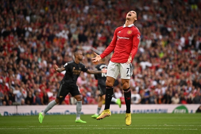 Nhìn Antony 'vượt mặt', Ronaldo liền tỏ thái độ khó hiểu với đồng đội 182045