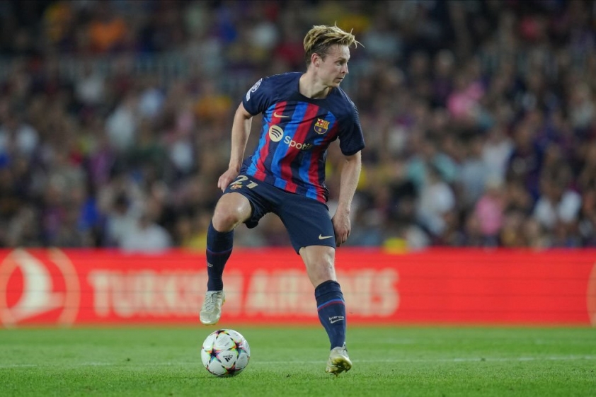 'Bí mật động trời' của Barca bại lộ, De Jong lại rộng cửa tới MU 184856