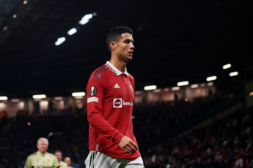 Rời MU, Ronaldo 'dưỡng già' ở châu Á với mức lương không thể tin nổi 186107