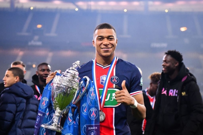 Mbappe đang đi theo ‘vết xe đổ’ lớn nhất trong sự nghiệp của Ronaldo? 189791