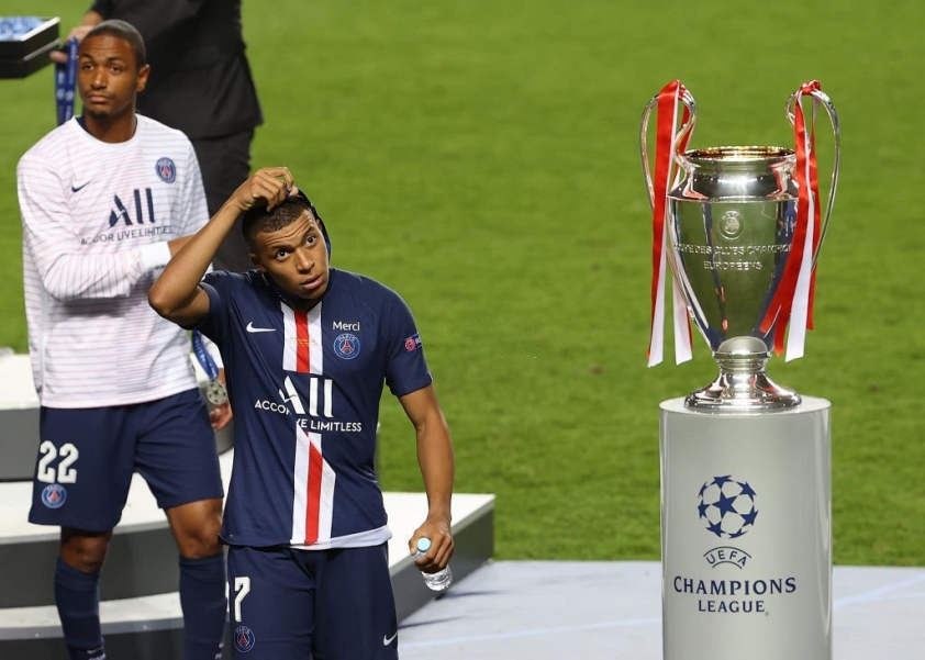 Mbappe đang đi theo ‘vết xe đổ’ lớn nhất trong sự nghiệp của Ronaldo? 189796