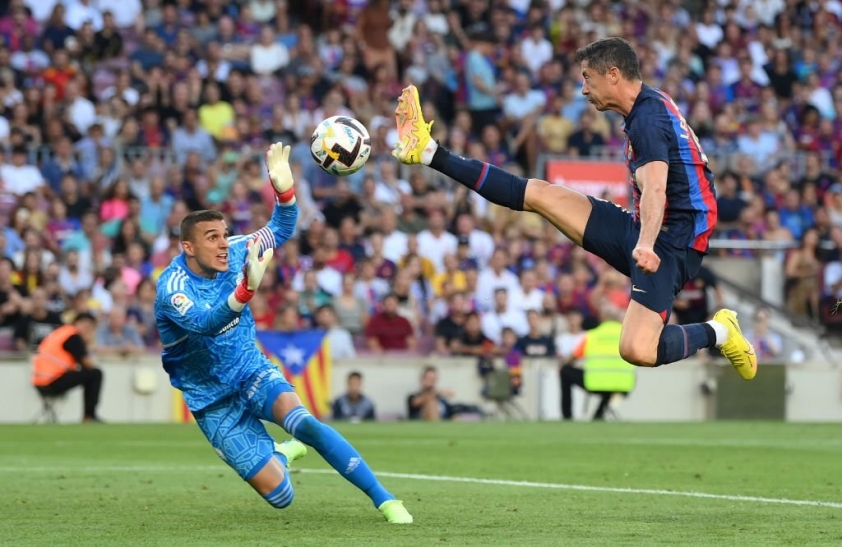 Lewandowski được trao đặc quyền 'không tưởng' tại Barcelona 190035