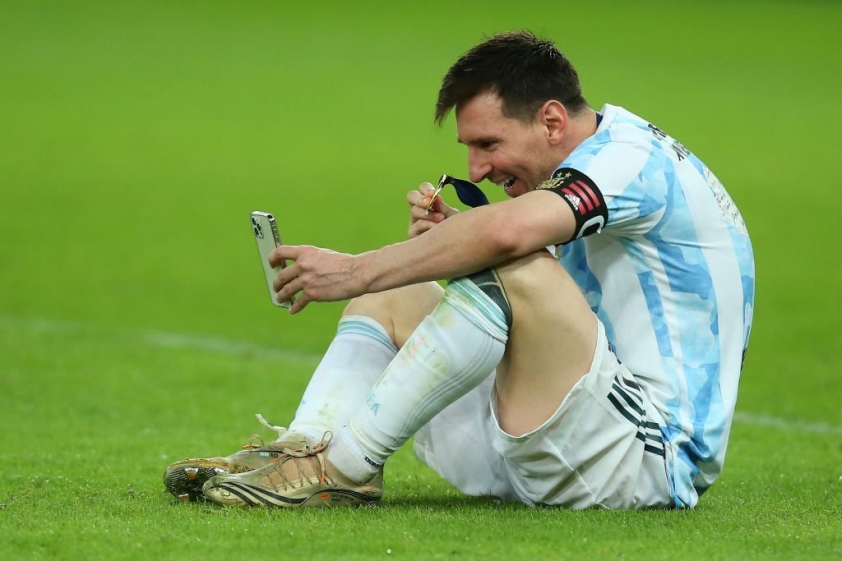'Sir Alex nên chấp nhận sự thật Messi giỏi hơn Ronaldo' 198542