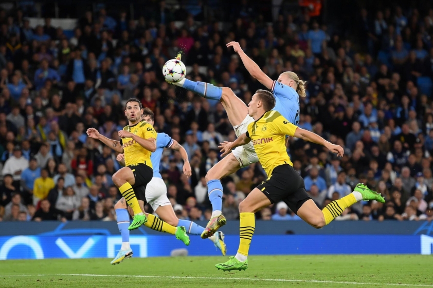 Erling Haaland liệu sẽ có thêm một lần tỏa sáng như cái cách anh đã ghi bàn vào lưới Dortmund trước đó (Ảnh: internet)