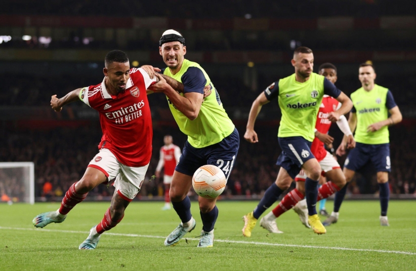 Việc tung ra đội hình không quá mạnh khiến Arsenal thực sự bế tắc trong khâu ghi bàn (Ảnh: internet)