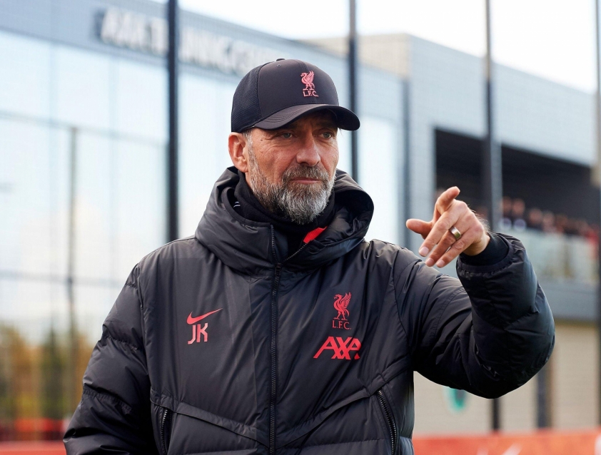 Liverpool thắng Tottenham, HLV Klopp ca ngợi Salah giỏi hơn cả Messi 214542