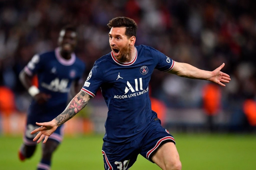 Tin chuyển nhượng 24/11: Ronaldo bất ngờ được săn đón, ngã ngũ tương lai Messi 235509