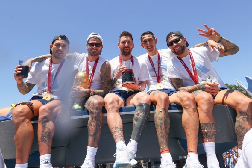 Messi báo tin không thể buồn hơn tới PSG trước ngày quay trở lại 236416