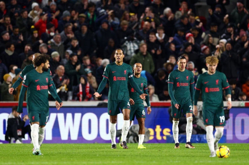 HLV Liverpool chỉ trích trọng tài, coi vị 'vua áo đen' giống như lò vi sóng 238671