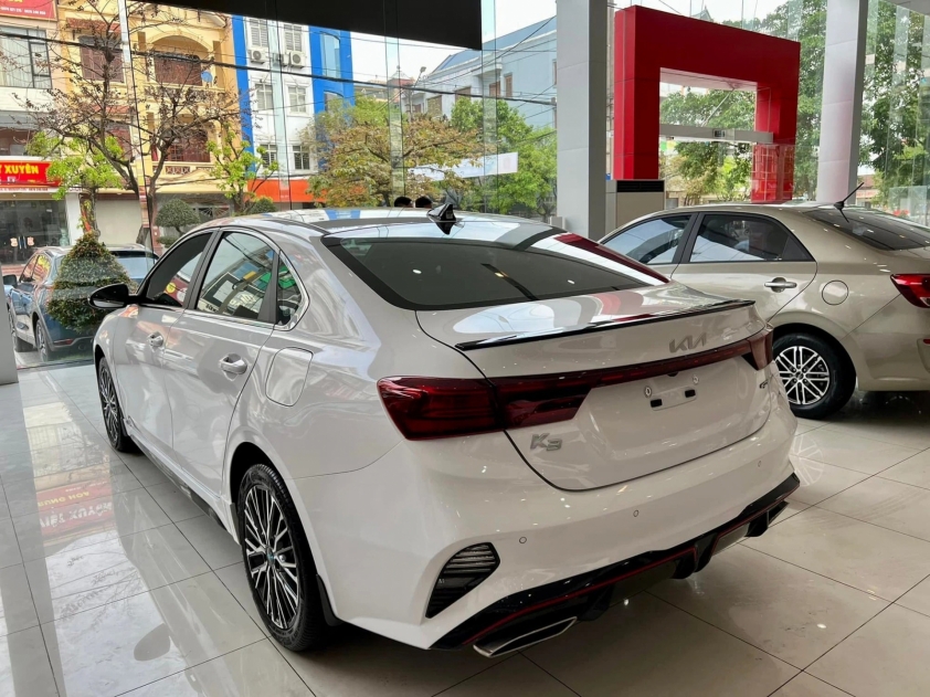 kia-k3-turbo-gt-1