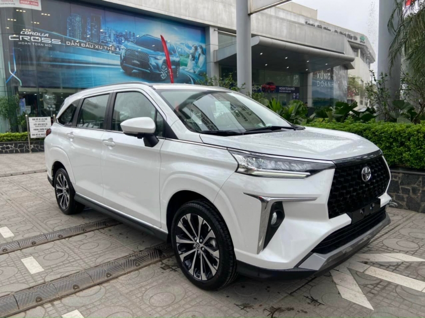 Toyota-Veloz-Cross-3