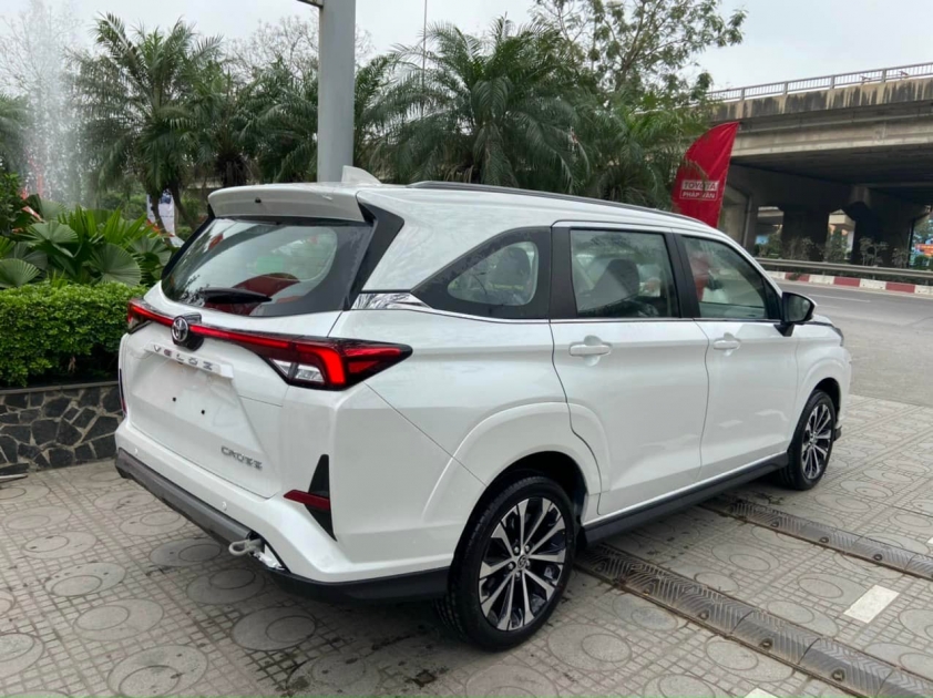 Toyota-Veloz-Cross-4