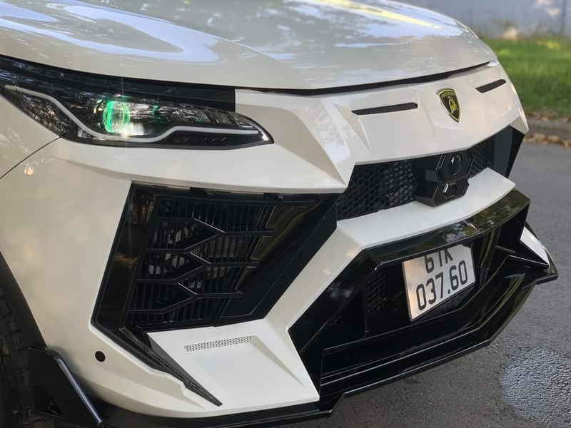 toyota-fortuner-do-lamborghini-5toyota-fortuner-do-lamborghini-5