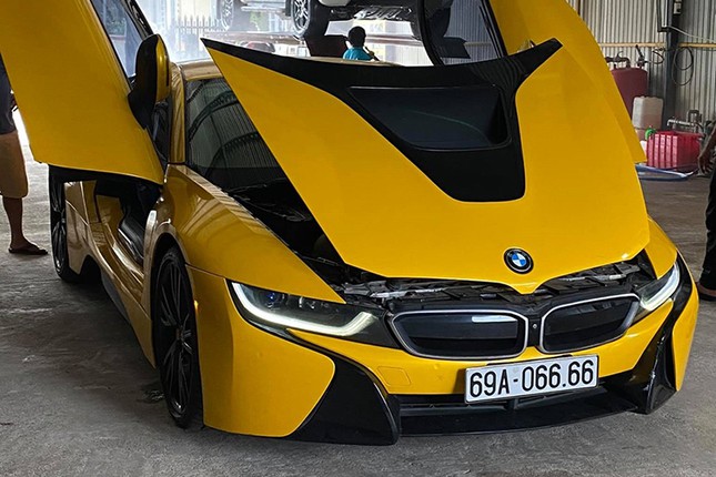 BMW-I8-2