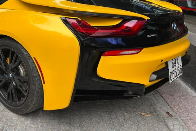 BMW-I8-3