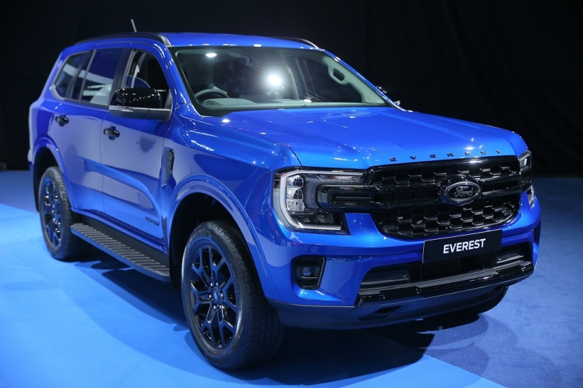 Ford-Everest-2022-1