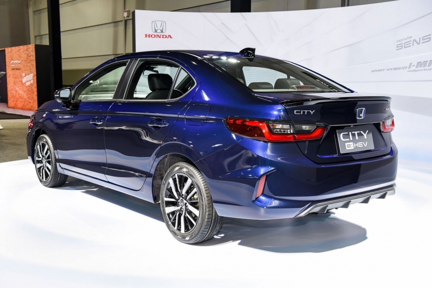 Honda-City-hybrid-2