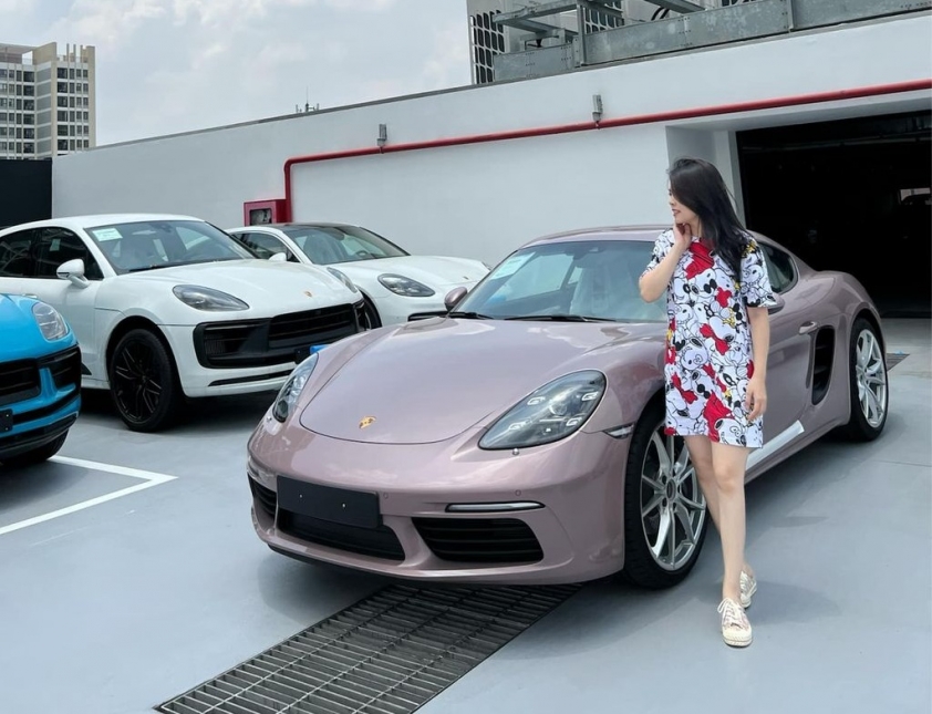 Porsche-718-Cayman-3