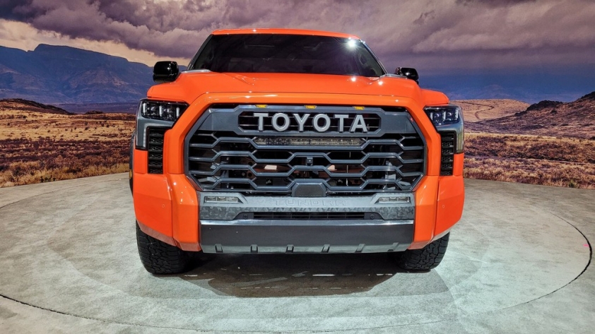 Toyota-Tundra-2022-4
