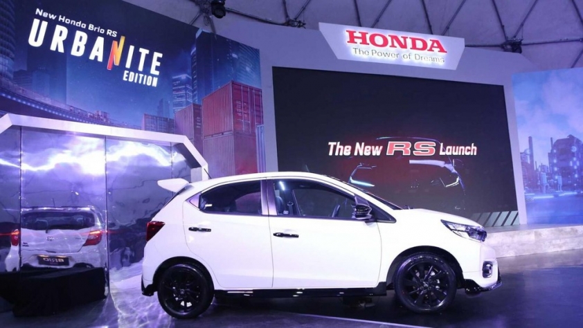 honda-brio-rs-2