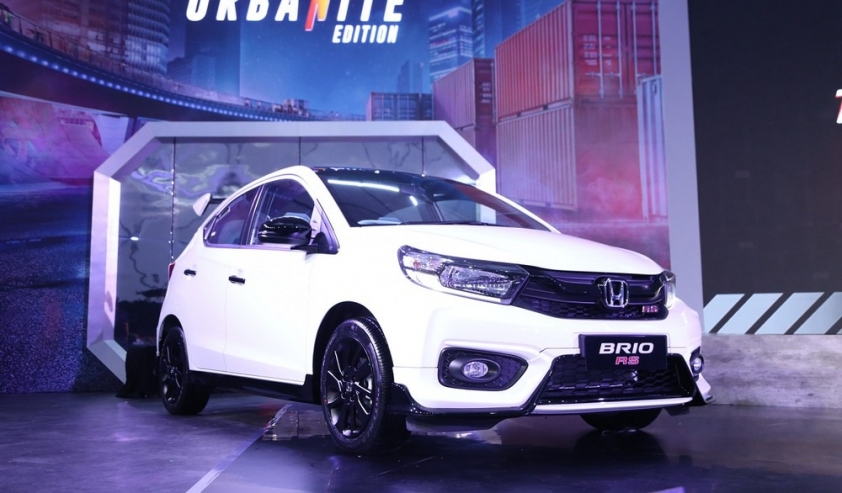 honda-brio-rs-4