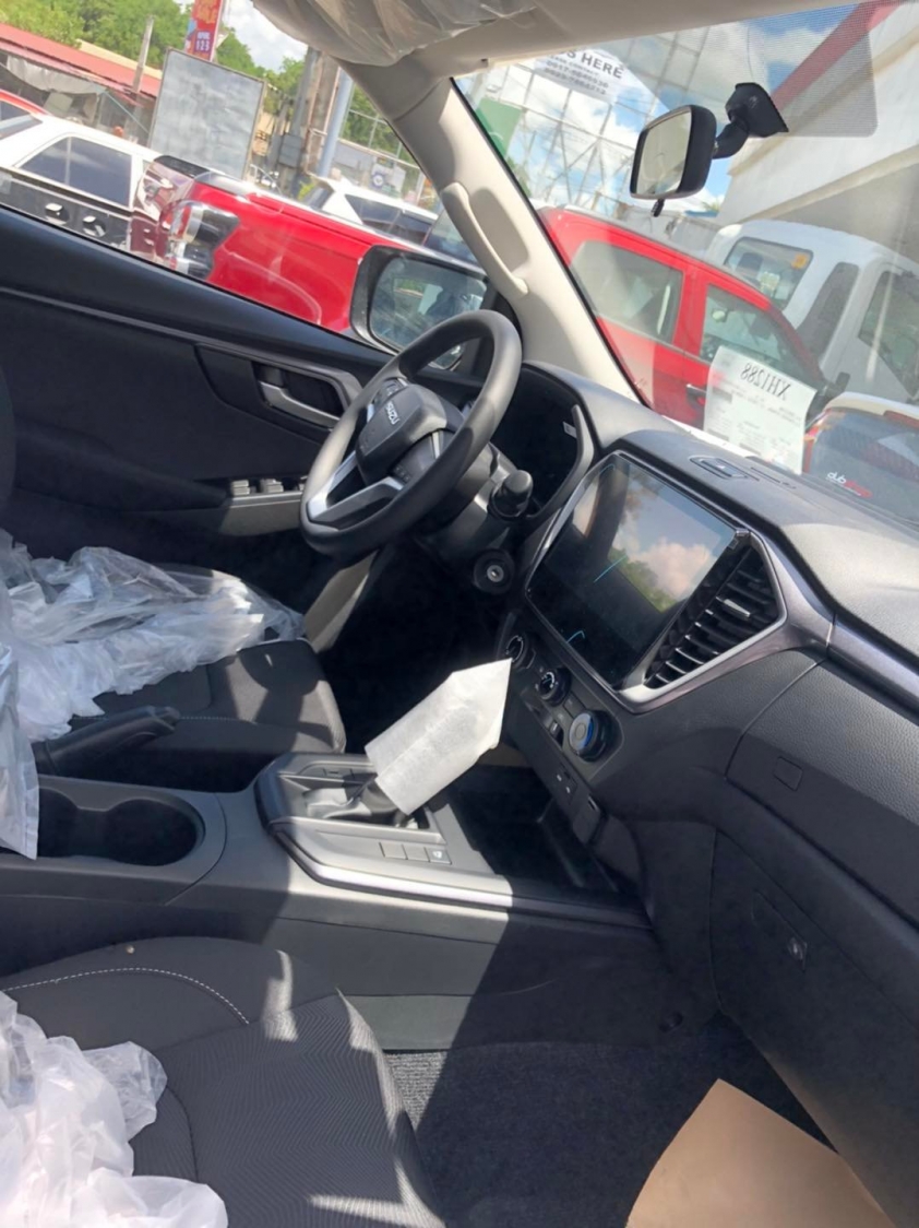 isuzu-dmax-2022-1