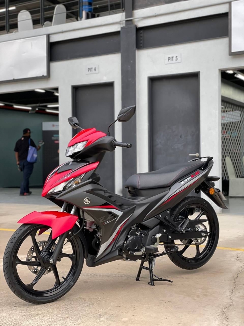 Yamaha-LC135-3