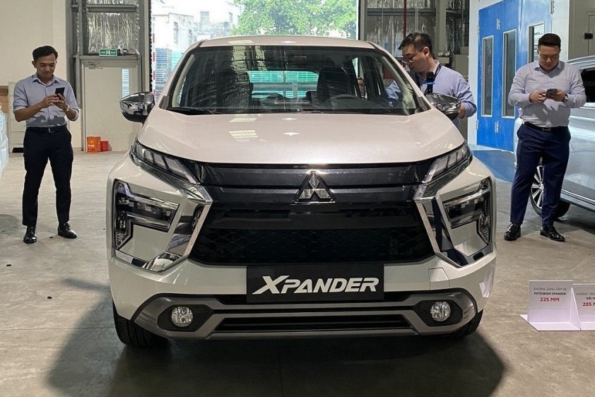 mitsubishi-xpander-1