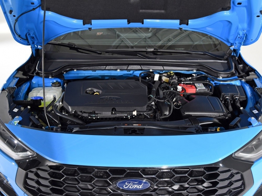 ford-focus-2022-6
