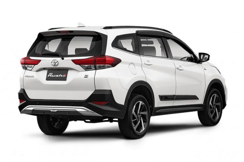 toyota-rush-gr-s-3