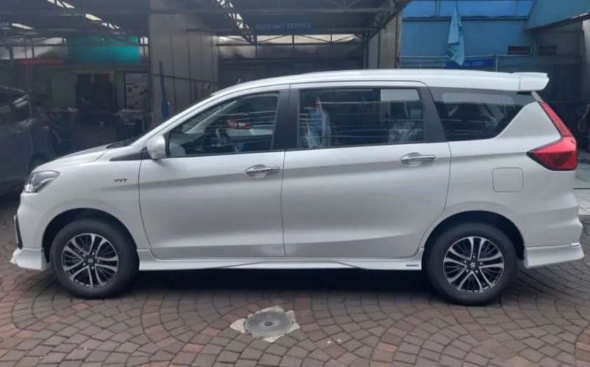 MPV 7 chỗ Hybird Suzuki lộ giá bán, đe nẹt Xpander, Veloz Cross 154463