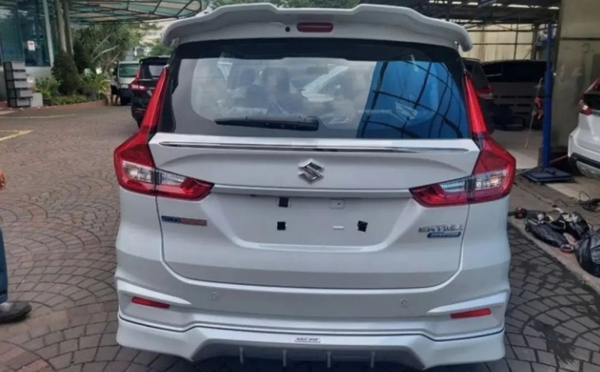 MPV 7 chỗ Hybird Suzuki lộ giá bán, đe nẹt Xpander, Veloz Cross 154465