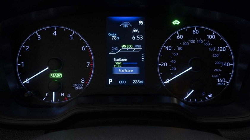 toyota-corolla-cross-hybrid-2023-6